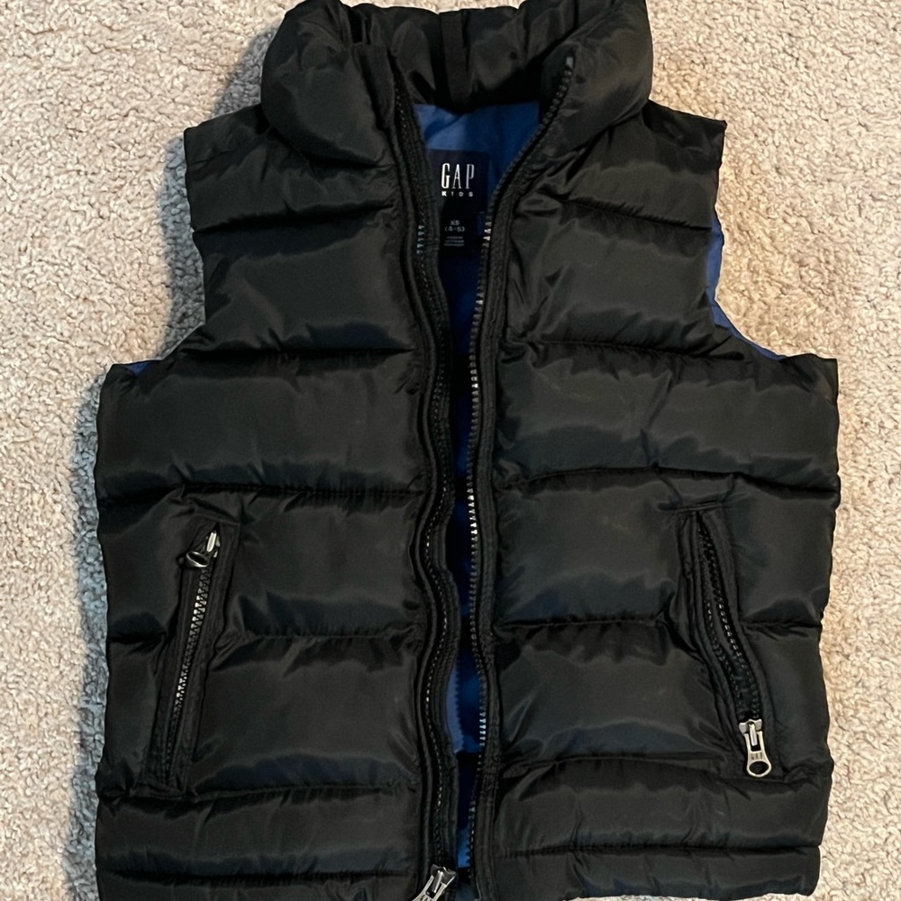Gap puffer vest, size 4/5 T, black